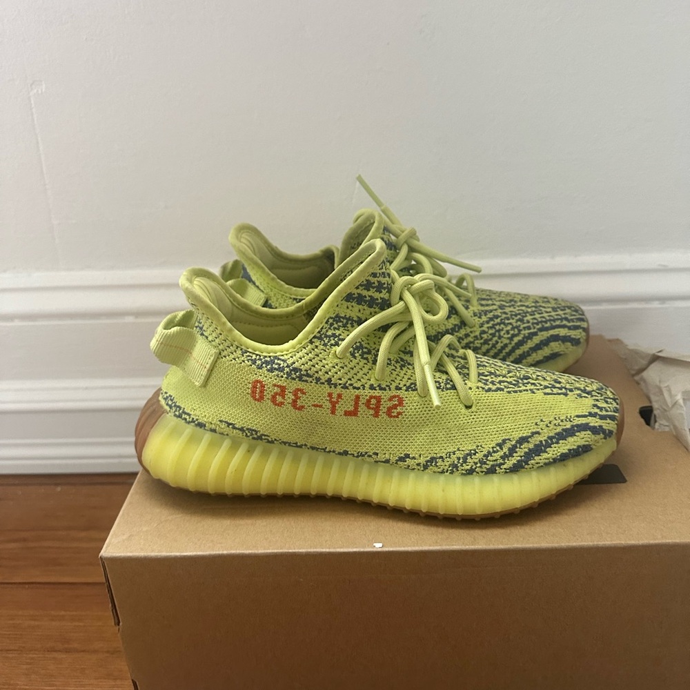 Yeezy Boost 350 V2